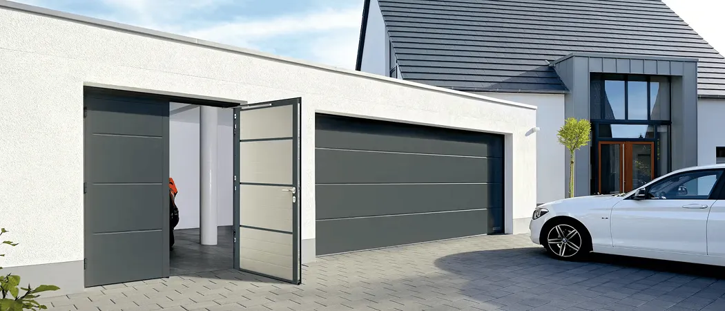 Uşi alăturate garaj