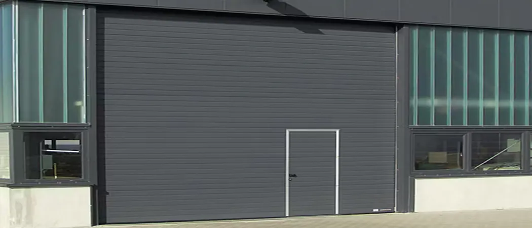 Uși secţionale industriale
